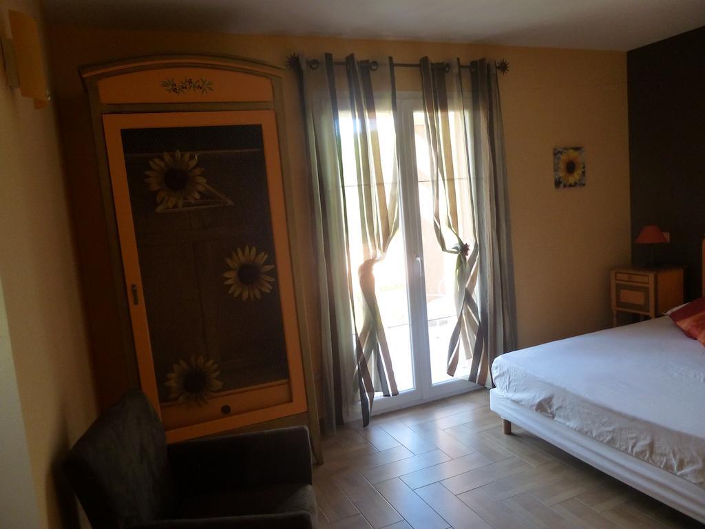 Bed and Breakfast Domaine De Flo Adult A Partir De 16 Ans Saint-Jean-de-la-Blaquiere Экстерьер фото