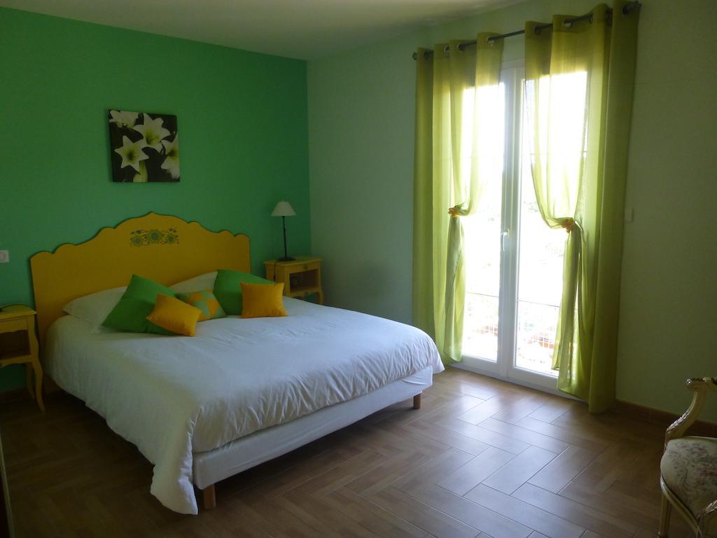 Bed and Breakfast Domaine De Flo Adult A Partir De 16 Ans Saint-Jean-de-la-Blaquiere Номер фото